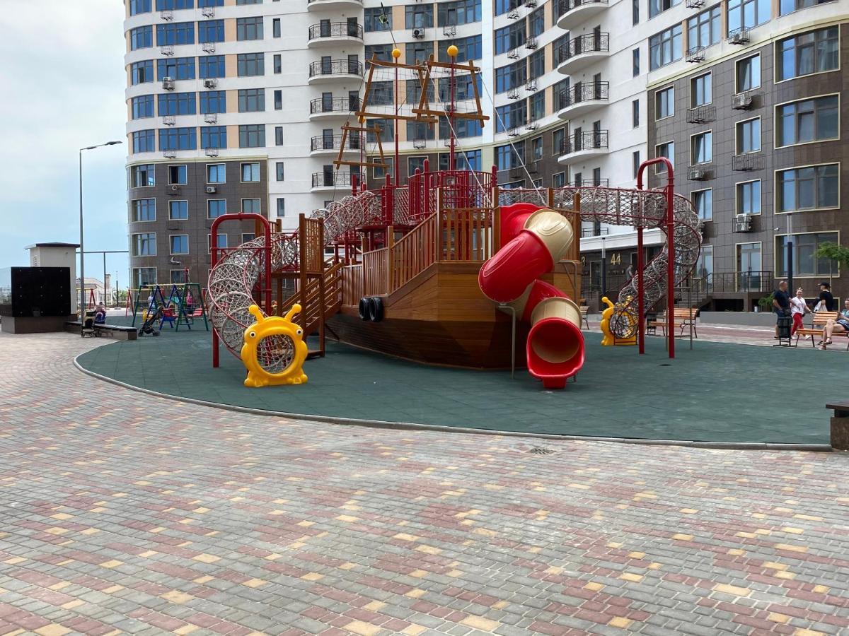 Razor Apartment With Terrace, Kamanina Οδησσός Εξωτερικό φωτογραφία