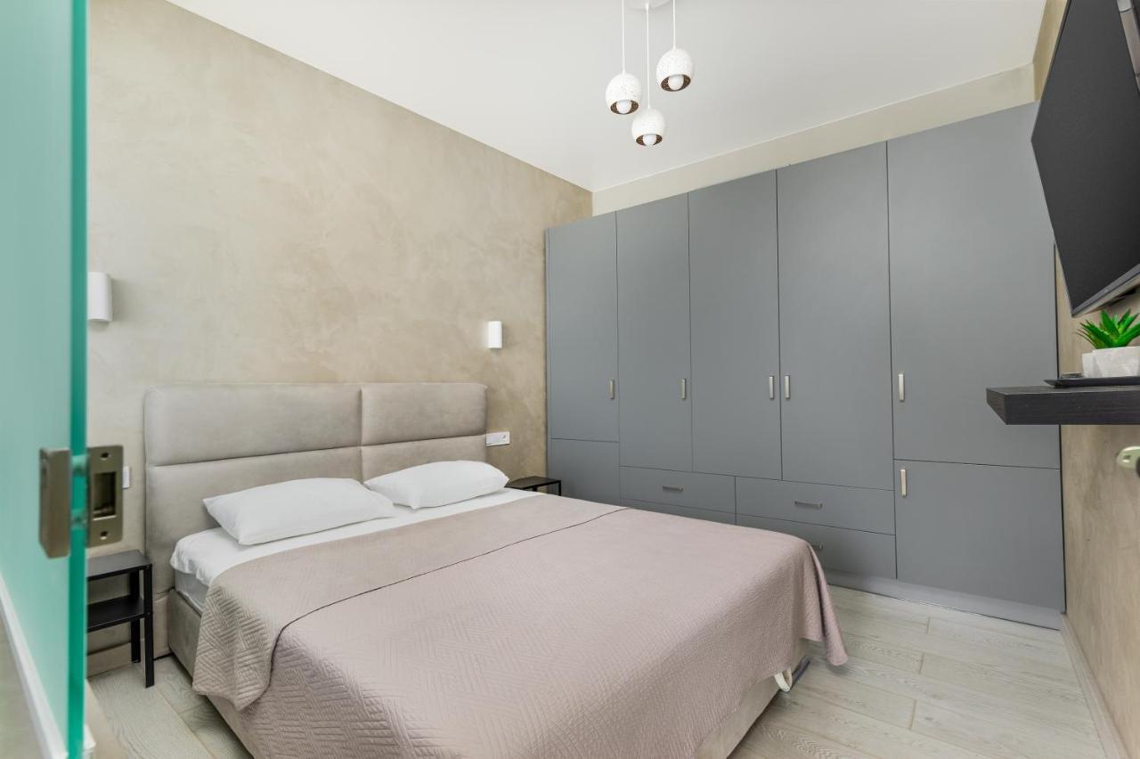 Razor Apartment With Terrace, Kamanina Οδησσός Εξωτερικό φωτογραφία